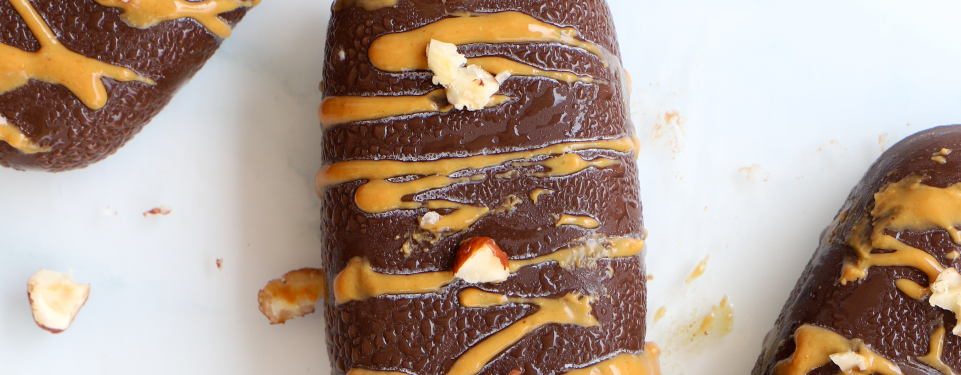 Glaces bâtonnet vanille sans sorbetière, enrobage chocolat blanc & chocolat au lait