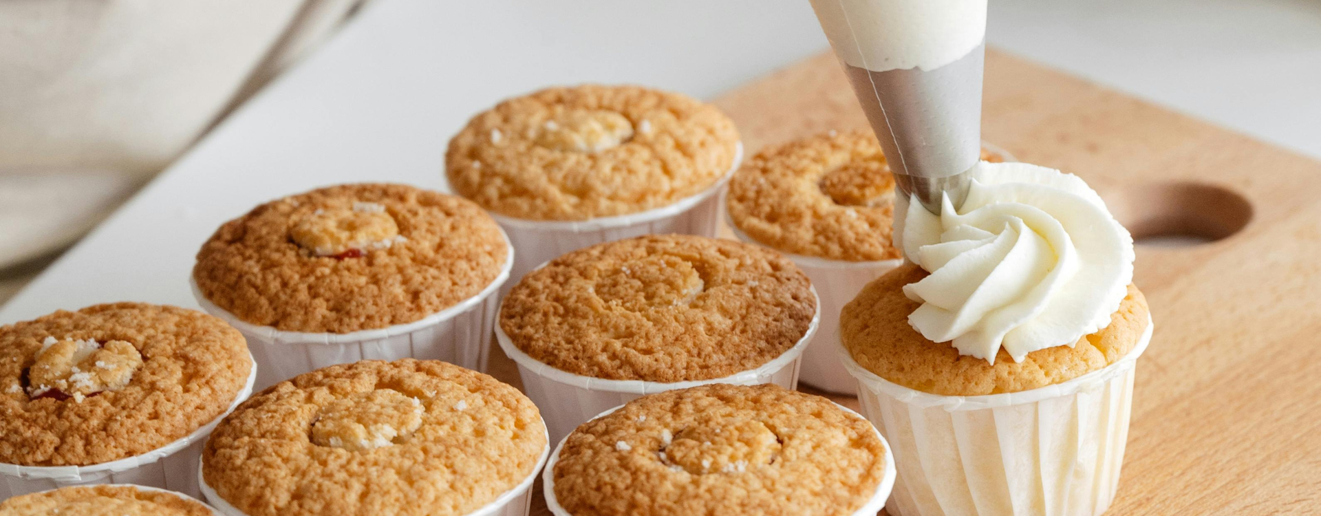Le pochage sur les gâteaux : techniques, astuces