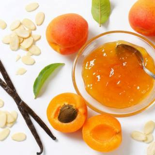 Confiture d'abricot amande et vanille